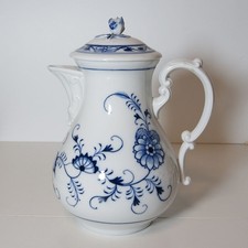 riesige Kaffeekanne - Stadt