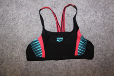 SPORTLICHER BIKINI OBERTEIL