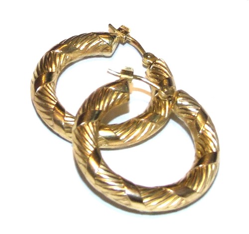 Ein paar goldfarbene - ein,