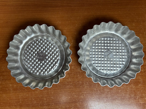 Ddr zwei kleine backformen - zwei,