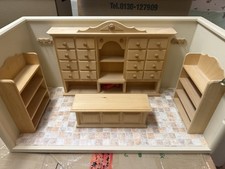 Tolle alte Kaufladen Möbel mit  Puppenstube