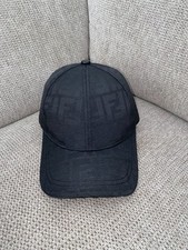 Fendi Mütze Schwarz Neu