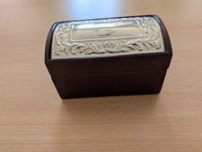 Kleine, edle Schmucktruhe für Ringe u. Broschen, Holz/Kirsche glanzlackiert