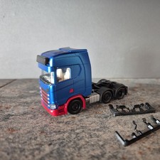 Herpa Scania CS20 HD 3-achs Solo-Zugmaschine in Blaumetallic.
