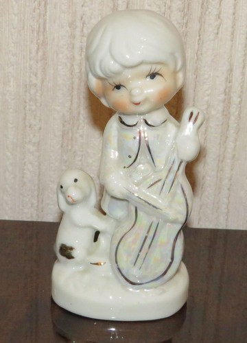 Kleine porzellanfigur junge - porzellanfigur, *