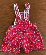 DDR Mädchen Hose kurz rot 98 mit Latz