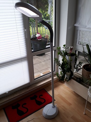 Stehlampe weiß