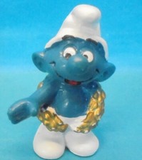 20058 SIEGER Schlumpf :  Nr. 1 Kranz gold Pupillen unten Schleich 1979