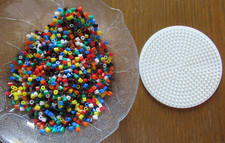 97 Gramm Steckperlen mit Steckplatte,Perlen zum Auffädeln