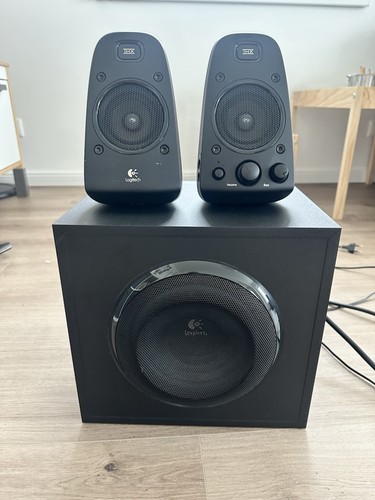 Logitech z623 kanal 200w - 2.1-kanal,