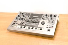 Roland MC-505 Groovebox