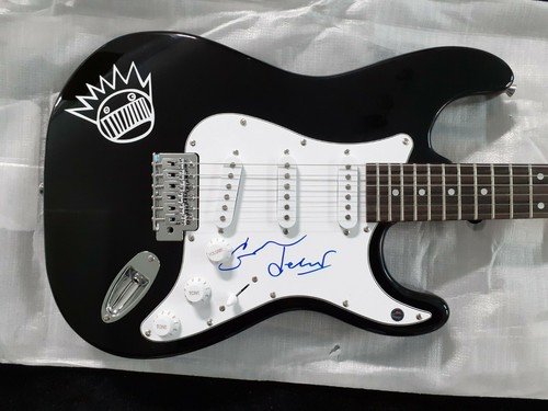 Ween signed guitar - ween,
