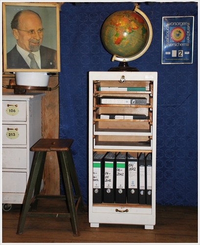Büro schrank rolladen - büro,