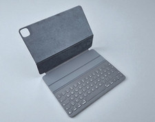 Apple Smart Keyboard Folio