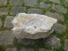 Quellstein Brunnenstein mit Loch für Quellsteinbrunnen Naturstein Nr. 24 Unikat