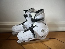 Kinderschlittschuhe Verstellbar (30-35) mit Zacken