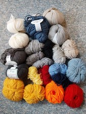 730 g Wolle Merino  80m/50g  Stricken