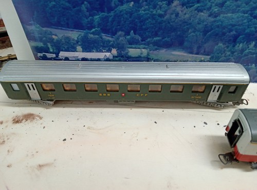 Lima personenwagen - 2x,