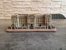 Lilliput Lane LL286 Buckingham Palace 1999 Britain’s Heritage Handmade England