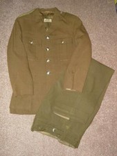 Herren Militäroffizier grün