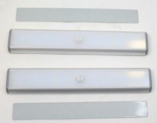 2 x Schrankbeleuchtung LED Bewegungsmelder Schranklicht Schrankleuchte USB EEK A