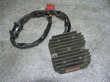 Honda CB 450S Laderegler