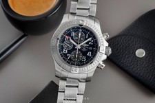 Breitling Avenger Chronograph