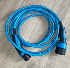 Mennekes 36245 Ladekabel für Elektroautos Mode 3 Typ 2 20A 3PH 7,5m E-Autos