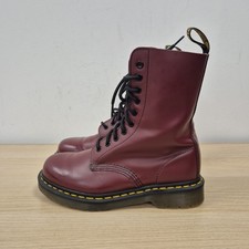Dr Martens 1490 Red Cherry