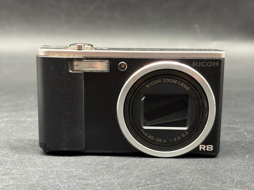 Ricoh digitalkamera schwarz - r8,