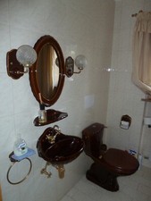 WC - Einrichtung - VINTAGE - Waschbecken, Spiegel, Lampen, WC.. MESSINGARMATUREN