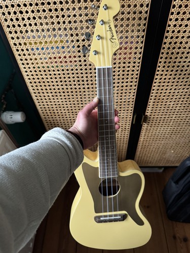 Fender fullerton ukulele - fullerton,