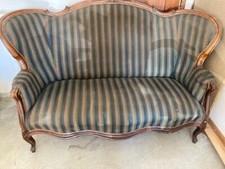 Antike Möbel Louis Philippe: Sofa, Tisch mit Stühlen und mehr