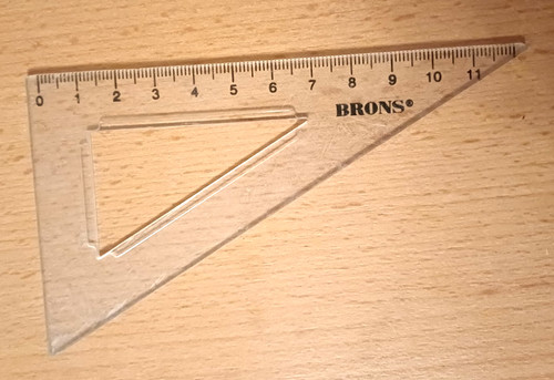 Dreiecklineal