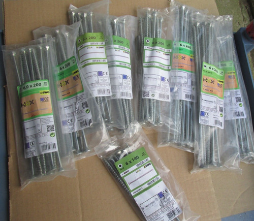 Restposten packungen - ,