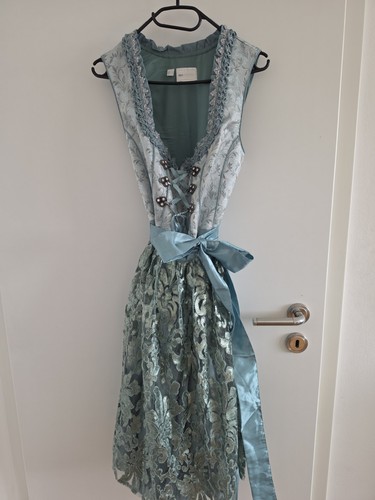 Dirndl mit paillettenschürze - dirndl,
