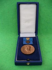 DDR FDJ Artur Becker Medaille mit Spange im Etui