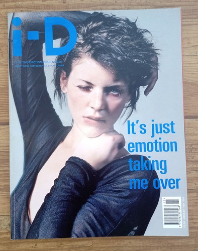 Magazine nov 2002 - i-d,
