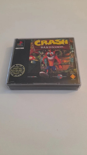 Crash bandicoot playstation - crash,