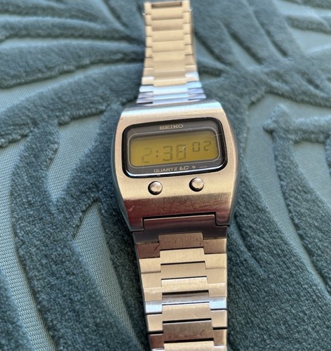 1976 seiko digital watch - seiko,