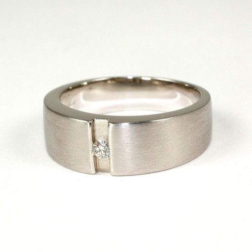 Herrenring mit brillant 08 - herrenring, 0,08