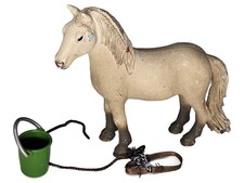 Schleich Fjordpferd mit Eimer