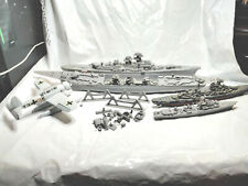 4 Marineschiffe Marineschiffflotte, 1 Flugzeug, defekt/Fehlteile Bastlerkonvolut