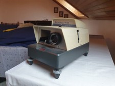 Diaprojektor Braun Paximat - N12 auto mit Zubehör