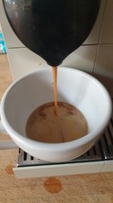 Nespresso Kapselmaschine mit Milchaufschäumer