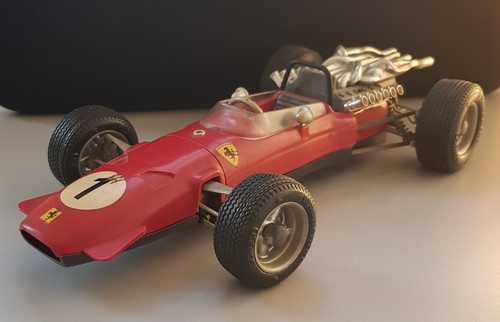 Schuco ferrari formel - formel, 2