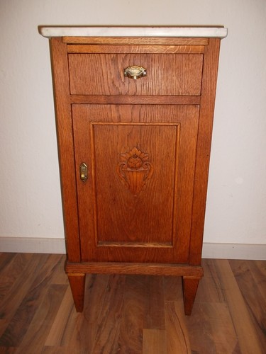 Nachttisch antik mit - antik,
