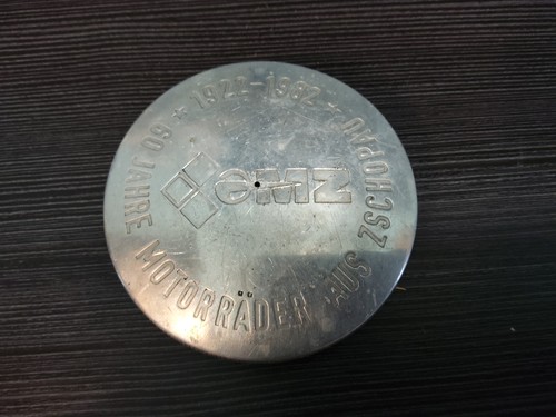 Scheunenfund alter tankdeckel - scheunenfund,