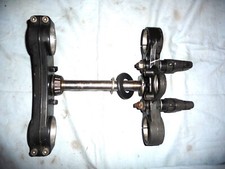 Gilera Nordwest / Nordcape 600 - beide Gabelbrücken mit den Verschraubungen