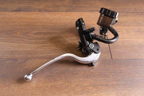 Yamaha rna31 brembo - yamaha, r9